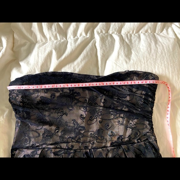 Suzi Shier | Size L Black laced Evening Cocktail Party Prompt Dress - Picture 3 of 15